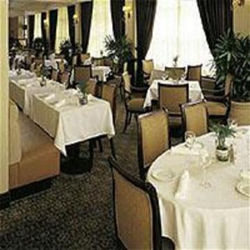 Courtyard By Marriott Edina Hotel 3*